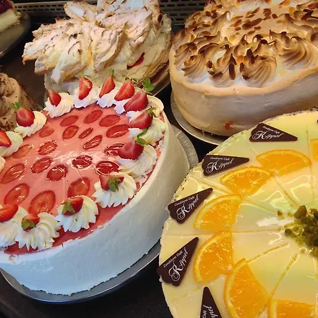 Cafe Konditorei Koeppel מלון בינגן אם ריין