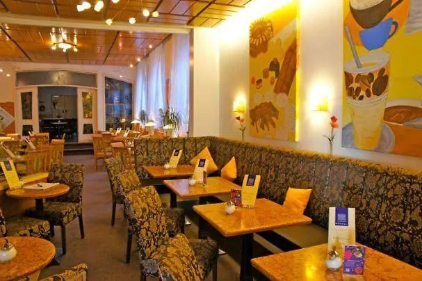 Cafe Konditorei Koeppel בינגן אם ריין